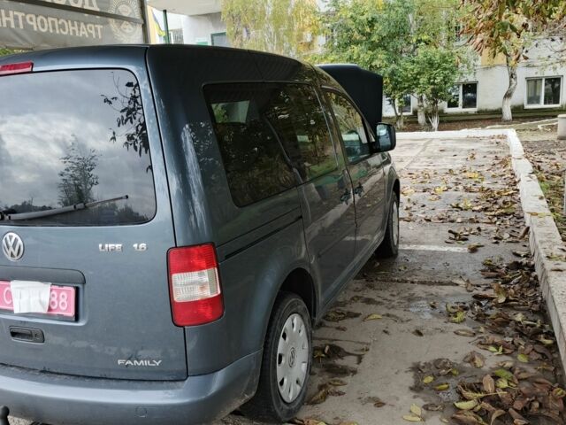 Сірий Фольксваген Кадді, об'ємом двигуна 1.6 л та пробігом 2 тис. км за 9999 $, фото 1 на Automoto.ua