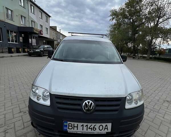 Серый Фольксваген Кадди, объемом двигателя 1.39 л и пробегом 200 тыс. км за 5500 $, фото 1 на Automoto.ua