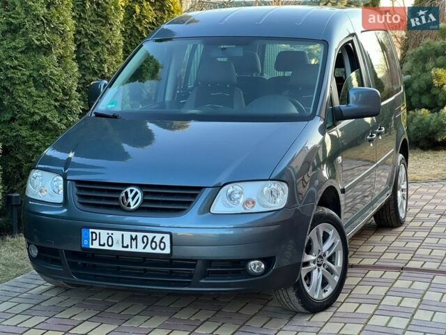 Серый Фольксваген Кадди, объемом двигателя 2 л и пробегом 220 тыс. км за 7850 $, фото 1 на Automoto.ua