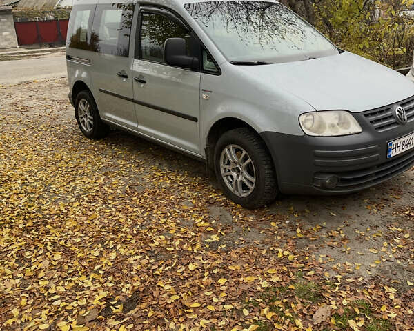 Серый Фольксваген Кадди, объемом двигателя 1.9 л и пробегом 318 тыс. км за 7100 $, фото 1 на Automoto.ua