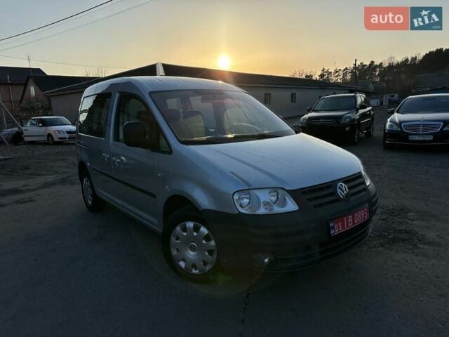Серый Фольксваген Кадди, объемом двигателя 1.6 л и пробегом 229 тыс. км за 7500 $, фото 1 на Automoto.ua