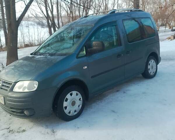 Серый Фольксваген Кадди, объемом двигателя 1.6 л и пробегом 258 тыс. км за 5800 $, фото 1 на Automoto.ua