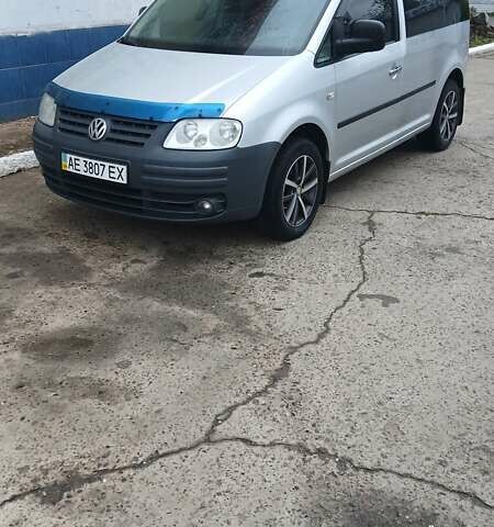 Серый Фольксваген Кадди, объемом двигателя 1.97 л и пробегом 430 тыс. км за 6200 $, фото 1 на Automoto.ua