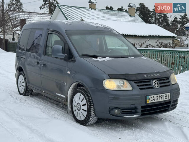 Серый Фольксваген Кадди, объемом двигателя 1.9 л и пробегом 255 тыс. км за 4100 $, фото 1 на Automoto.ua