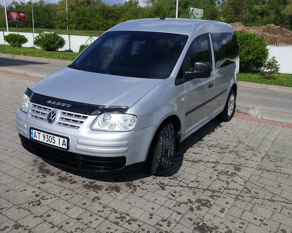 Серый Фольксваген Кадди, объемом двигателя 1.97 л и пробегом 380 тыс. км за 5700 $, фото 1 на Automoto.ua