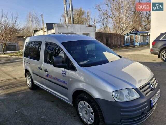 Серый Фольксваген Кадди, объемом двигателя 1.6 л и пробегом 300 тыс. км за 6000 $, фото 1 на Automoto.ua