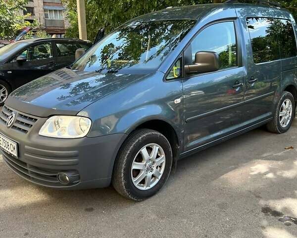 Серый Фольксваген Кадди, объемом двигателя 1.98 л и пробегом 225 тыс. км за 8000 $, фото 1 на Automoto.ua