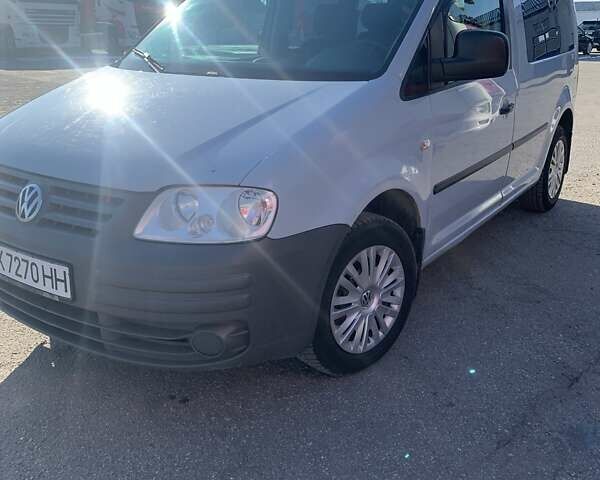 Серый Фольксваген Кадди, объемом двигателя 1.6 л и пробегом 212 тыс. км за 6150 $, фото 1 на Automoto.ua