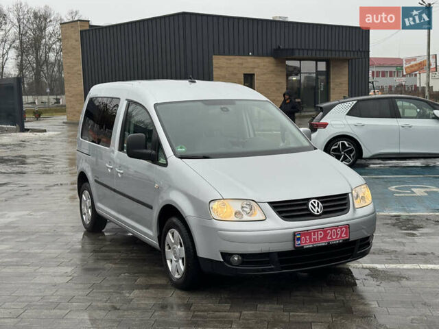 Сірий Фольксваген Кадді, об'ємом двигуна 0 л та пробігом 242 тис. км за 8400 $, фото 1 на Automoto.ua
