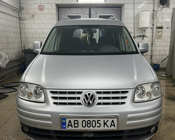 Сірий Фольксваген Кадді, об'ємом двигуна 2 л та пробігом 299 тис. км за 7400 $, фото 1 на Automoto.ua