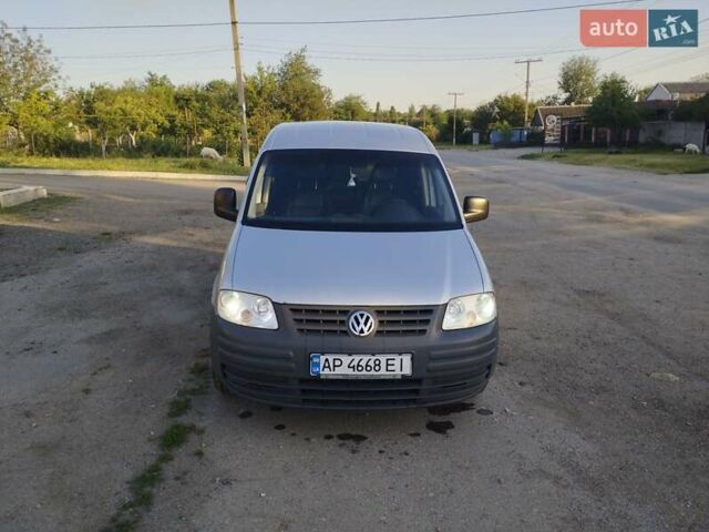 Сірий Фольксваген Кадді, об'ємом двигуна 1.98 л та пробігом 395 тис. км за 5500 $, фото 1 на Automoto.ua