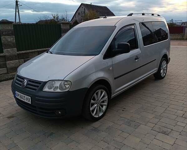 Фольксваген Кадди 2009 в Житомире на Automoto.ua Серый Фольксваген Кадди, объемом двигателя 1.9 л и пробегом 430 тыс. км за 8200 $, фото 1 на Automoto.ua