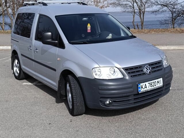 Сірий Фольксваген Кадді, об'ємом двигуна 1.4 л та пробігом 180 тис. км за 7750 $, фото 1 на Automoto.ua