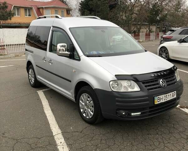 Серый Фольксваген Кадди, объемом двигателя 1.9 л и пробегом 288 тыс. км за 7000 $, фото 1 на Automoto.ua