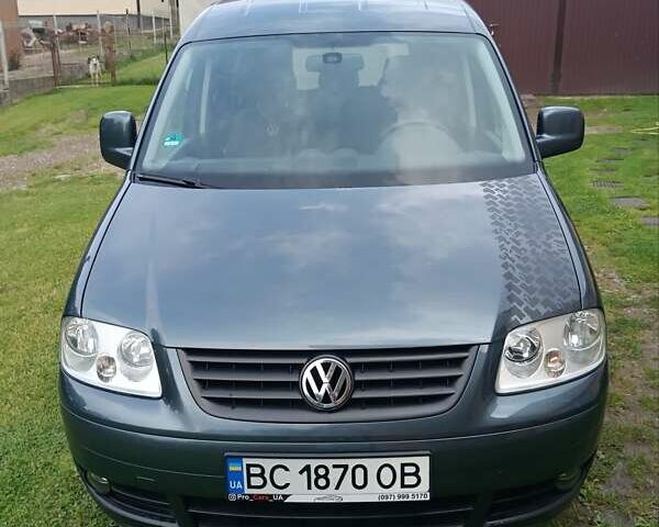 Серый Фольксваген Кадди, объемом двигателя 1.39 л и пробегом 235 тыс. км за 8000 $, фото 1 на Automoto.ua
