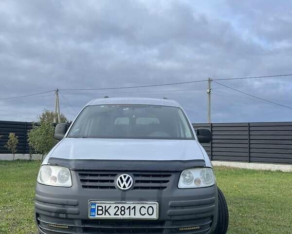 Серый Фольксваген Кадди, объемом двигателя 1 л и пробегом 345 тыс. км за 6000 $, фото 1 на Automoto.ua
