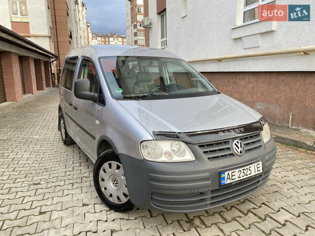 Серый Фольксваген Кадди, объемом двигателя 1.4 л и пробегом 279 тыс. км за 6300 $, фото 1 на Automoto.ua