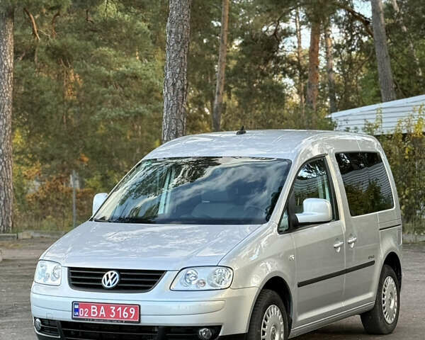 Серый Фольксваген Кадди, объемом двигателя 2 л и пробегом 174 тыс. км за 8300 $, фото 1 на Automoto.ua