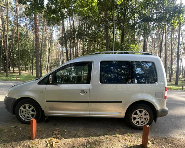 Сірий Фольксваген Кадді, об'ємом двигуна 1.9 л та пробігом 360 тис. км за 7700 $, фото 1 на Automoto.ua