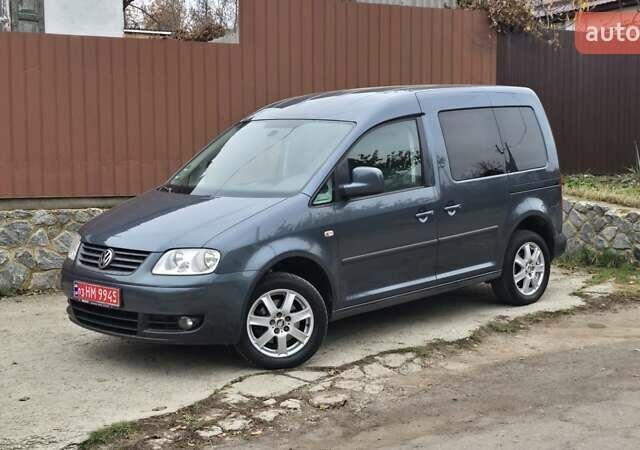 Серый Фольксваген Кадди, объемом двигателя 1.6 л и пробегом 225 тыс. км за 9499 $, фото 1 на Automoto.ua