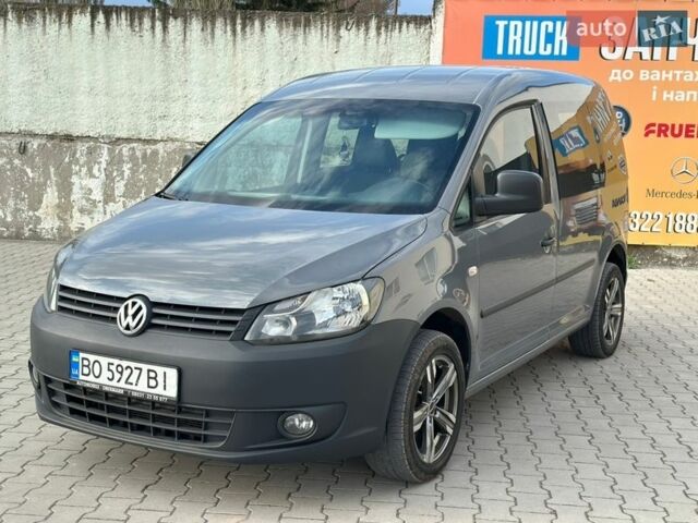 Сірий Фольксваген Кадді, об'ємом двигуна 1.6 л та пробігом 264 тис. км за 8900 $, фото 1 на Automoto.ua