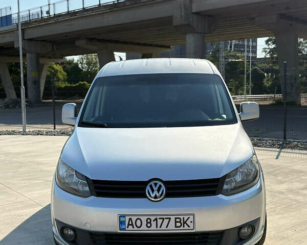 Сірий Фольксваген Кадді, об'ємом двигуна 1.6 л та пробігом 300 тис. км за 8500 $, фото 1 на Automoto.ua