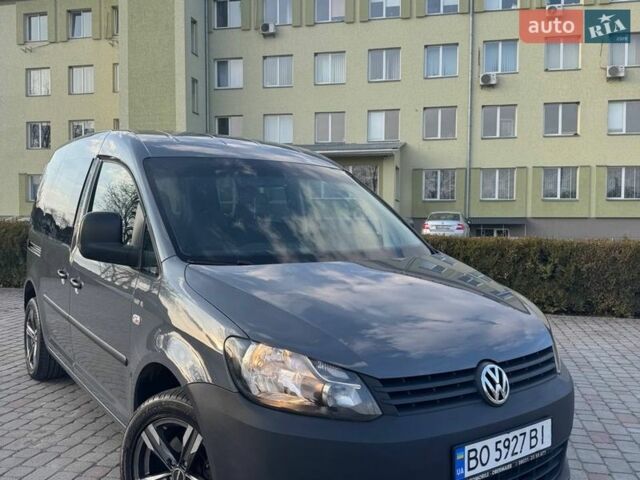 Серый Фольксваген Кадди, объемом двигателя 1.6 л и пробегом 264 тыс. км за 7600 $, фото 1 на Automoto.ua