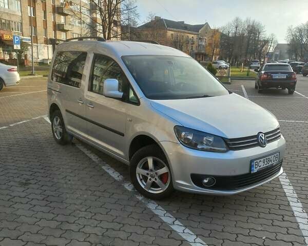 Серый Фольксваген Кадди, объемом двигателя 1.6 л и пробегом 291 тыс. км за 10999 $, фото 1 на Automoto.ua