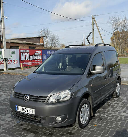 Серый Фольксваген Кадди, объемом двигателя 1.98 л и пробегом 262 тыс. км за 9499 $, фото 1 на Automoto.ua