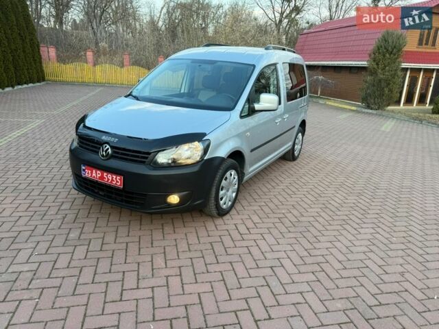 Серый Фольксваген Кадди, объемом двигателя 1.6 л и пробегом 227 тыс. км за 11700 $, фото 1 на Automoto.ua