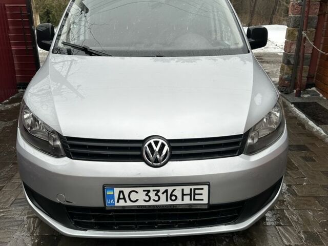 Серый Фольксваген Кадди, объемом двигателя 1.6 л и пробегом 160 тыс. км за 9200 $, фото 1 на Automoto.ua