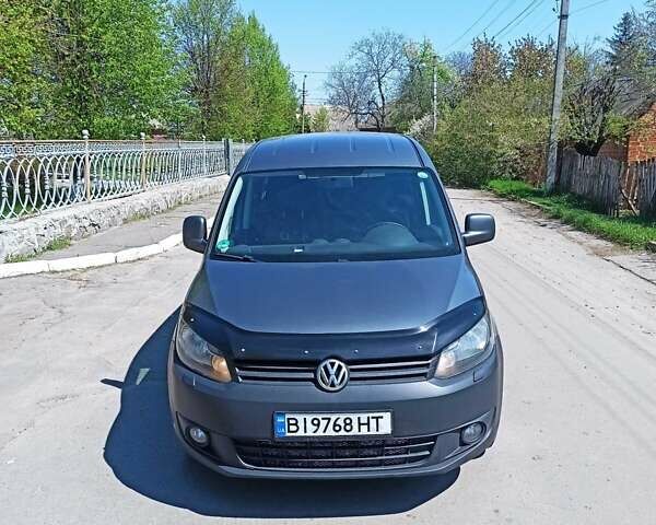 Серый Фольксваген Кадди, объемом двигателя 2 л и пробегом 250 тыс. км за 11000 $, фото 1 на Automoto.ua