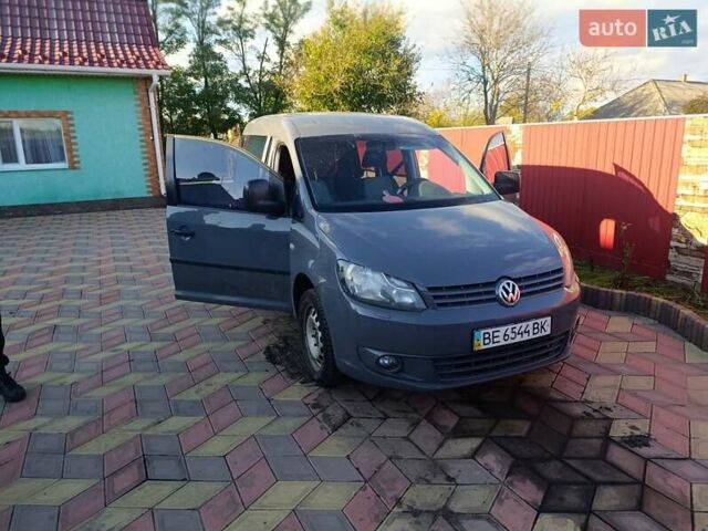 Сірий Фольксваген Кадді, об'ємом двигуна 1.97 л та пробігом 253 тис. км за 8600 $, фото 1 на Automoto.ua