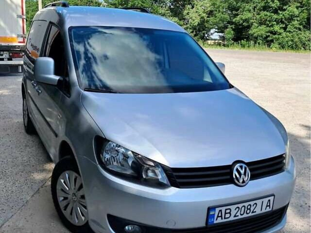 Серый Фольксваген Кадди, объемом двигателя 1.6 л и пробегом 272 тыс. км за 9700 $, фото 1 на Automoto.ua