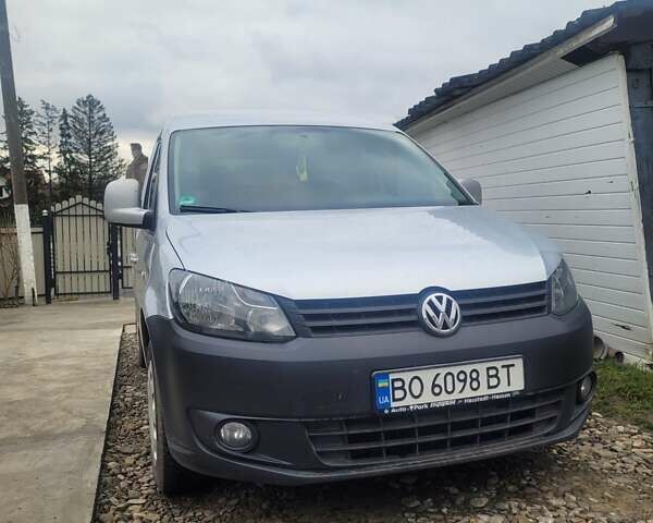 Серый Фольксваген Кадди, объемом двигателя 1.6 л и пробегом 230 тыс. км за 10450 $, фото 1 на Automoto.ua