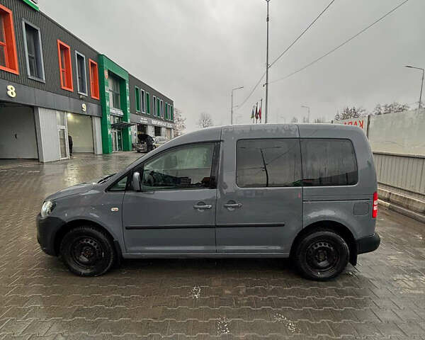 Серый Фольксваген Кадди, объемом двигателя 0 л и пробегом 373 тыс. км за 9000 $, фото 1 на Automoto.ua