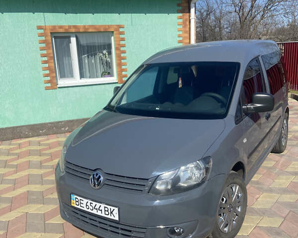 Серый Фольксваген Кадди, объемом двигателя 1.97 л и пробегом 390 тыс. км за 8700 $, фото 1 на Automoto.ua