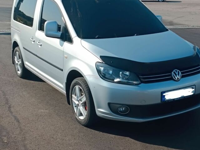 Серый Фольксваген Кадди, объемом двигателя 2 л и пробегом 305 тыс. км за 9300 $, фото 1 на Automoto.ua