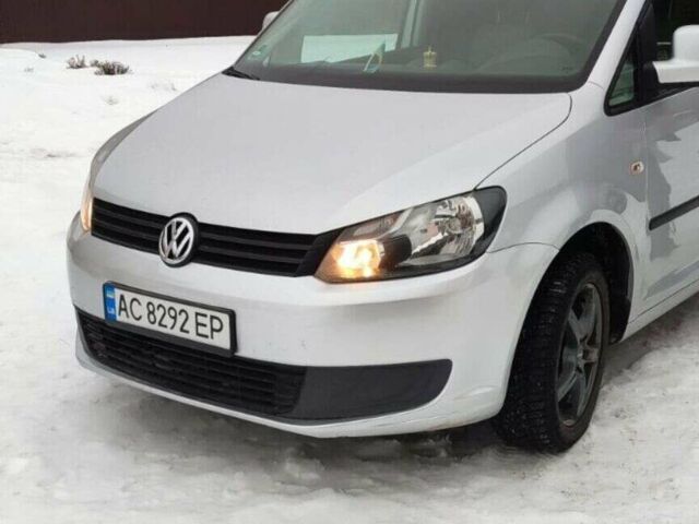 Сірий Фольксваген Кадді, об'ємом двигуна 1.6 л та пробігом 265 тис. км за 10000 $, фото 1 на Automoto.ua