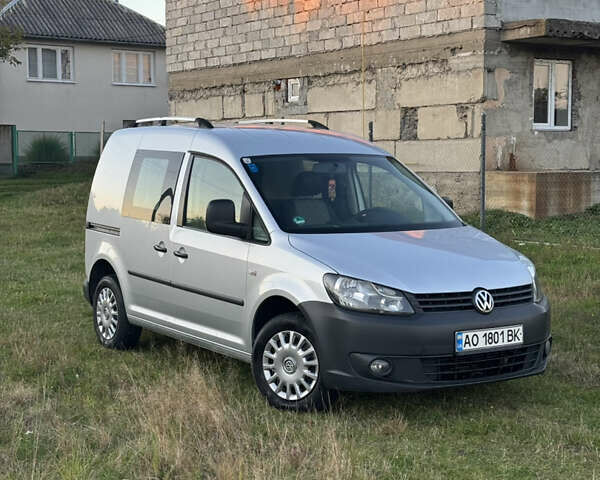 Серый Фольксваген Кадди, объемом двигателя 1.6 л и пробегом 282 тыс. км за 6700 $, фото 1 на Automoto.ua