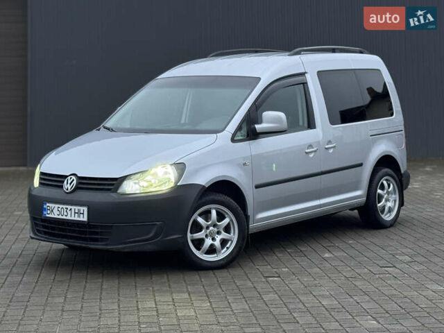 Серый Фольксваген Кадди, объемом двигателя 1.6 л и пробегом 172 тыс. км за 11000 $, фото 1 на Automoto.ua
