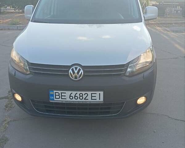 Сірий Фольксваген Кадді, об'ємом двигуна 1.6 л та пробігом 220 тис. км за 13700 $, фото 1 на Automoto.ua