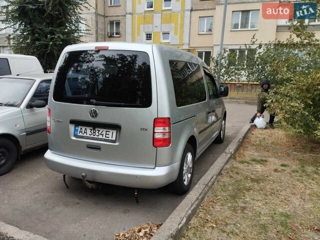 Серый Фольксваген Кадди, объемом двигателя 1.6 л и пробегом 250 тыс. км за 7800 $, фото 1 на Automoto.ua