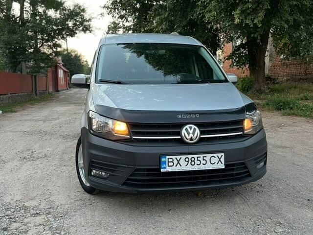Серый Фольксваген Кадди, объемом двигателя 1.97 л и пробегом 230 тыс. км за 12700 $, фото 1 на Automoto.ua