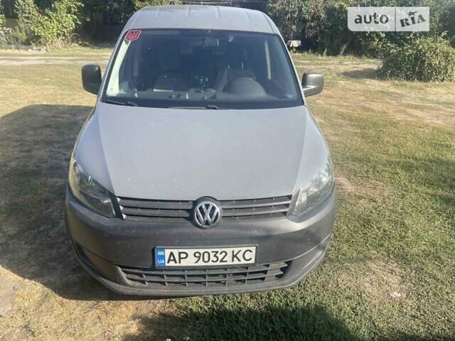 Серый Фольксваген Кадди, объемом двигателя 1.6 л и пробегом 250 тыс. км за 11000 $, фото 1 на Automoto.ua