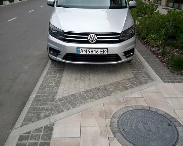 Сірий Фольксваген Кадді, об'ємом двигуна 1.97 л та пробігом 274 тис. км за 15200 $, фото 1 на Automoto.ua