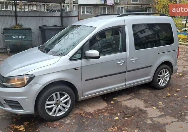 Серый Фольксваген Кадди, объемом двигателя 1.97 л и пробегом 270 тыс. км за 13600 $, фото 1 на Automoto.ua