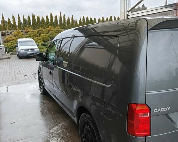 Серый Фольксваген Кадди, объемом двигателя 1.97 л и пробегом 295 тыс. км за 12000 $, фото 1 на Automoto.ua