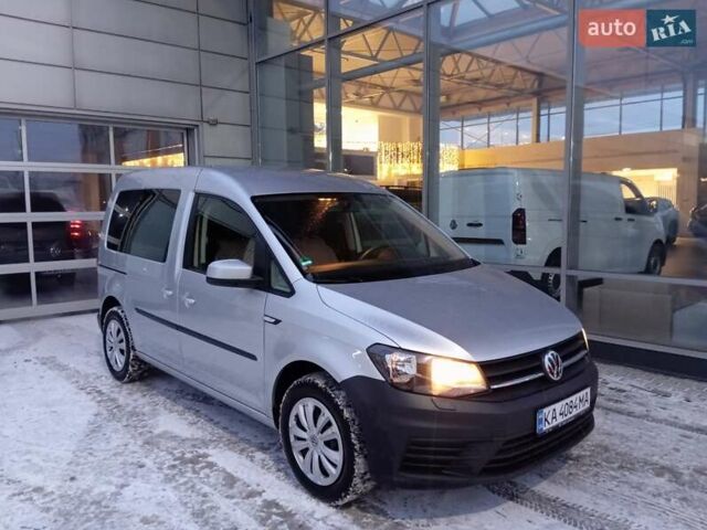 Серый Фольксваген Кадди, объемом двигателя 1.97 л и пробегом 354 тыс. км за 15000 $, фото 1 на Automoto.ua