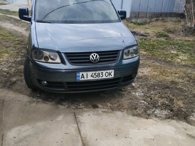 Сірий Фольксваген Кадді, об'ємом двигуна 1.6 л та пробігом 274 тис. км за 8000 $, фото 1 на Automoto.ua